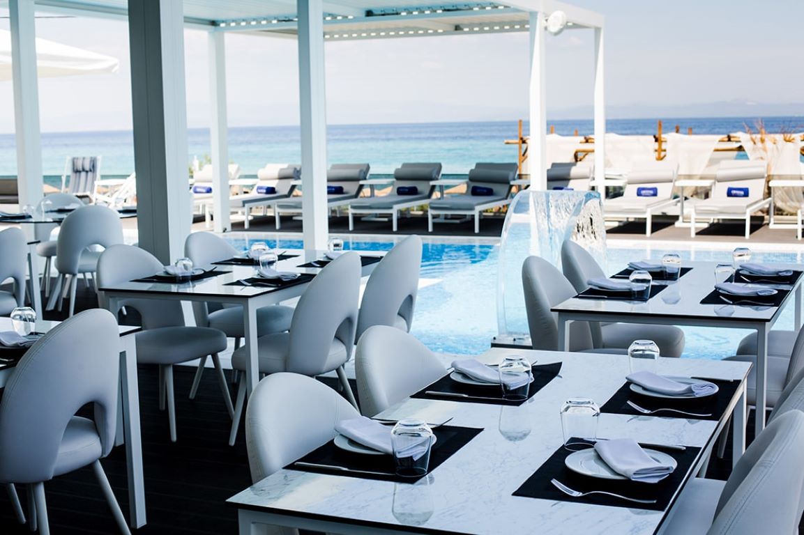 Crystal Villas & Suites-Terasa restorana.jpg