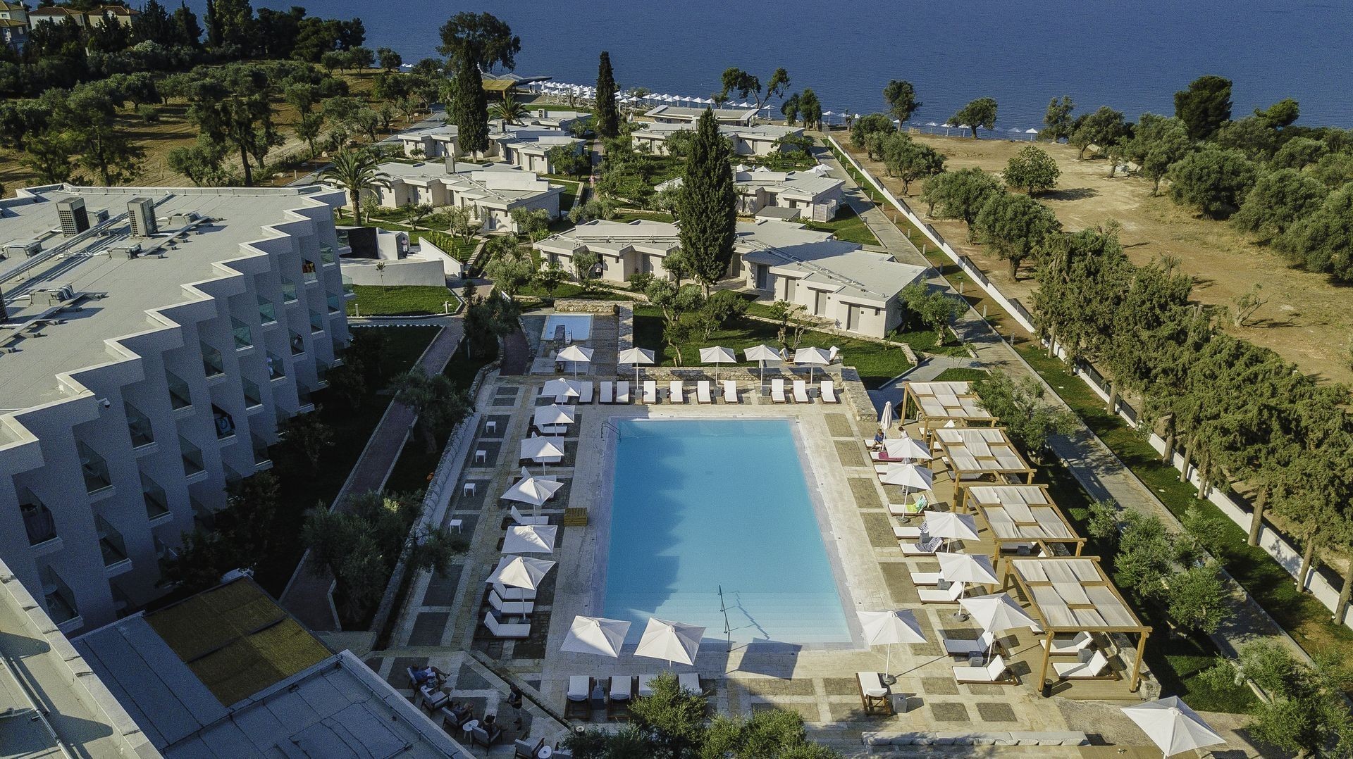 Hotel Amaronda Resort _ Spa pool 3.jpeg