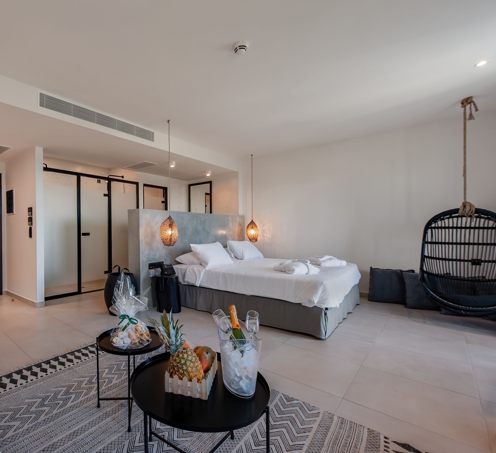 Hotel Amaronda Resort _ Spa suite.jpeg