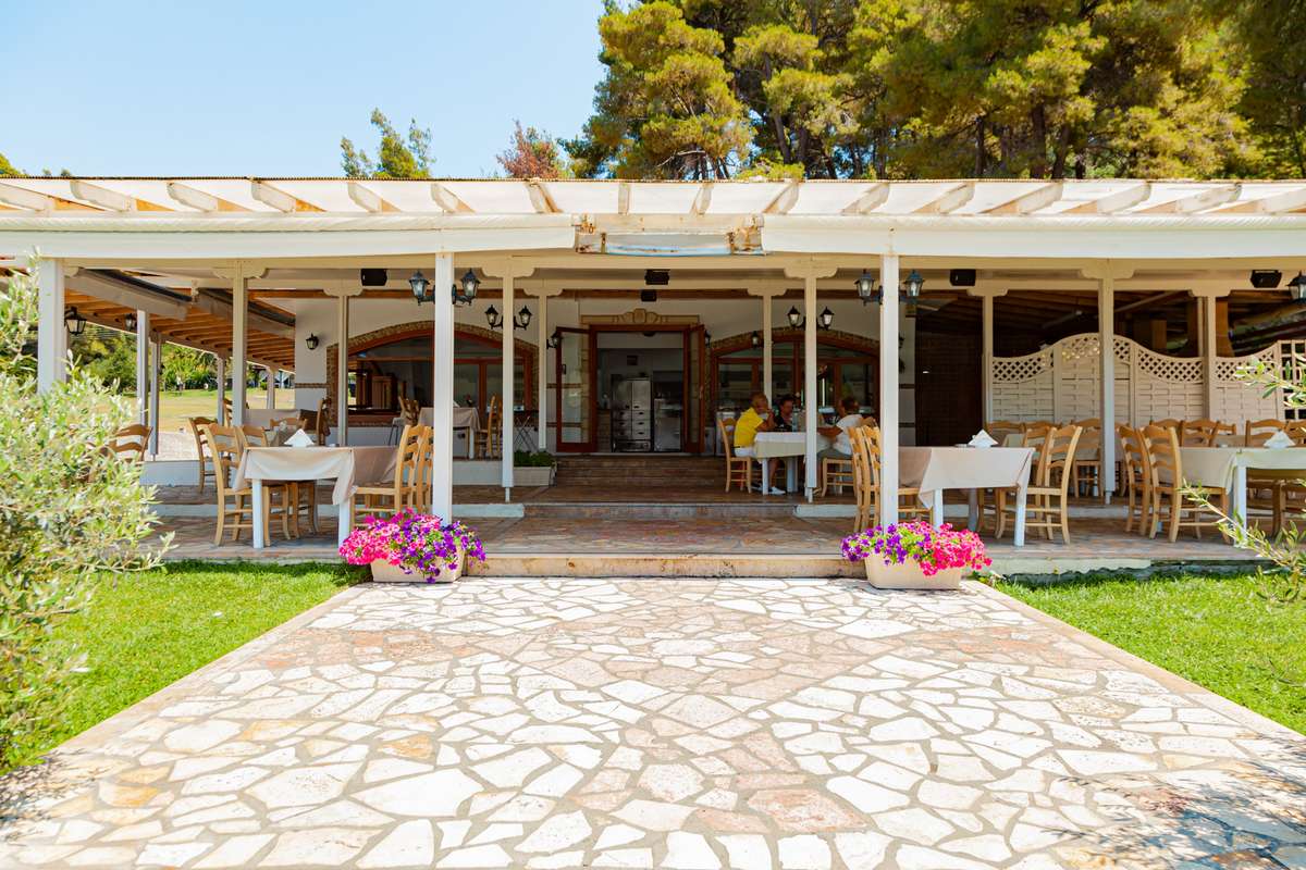 Elani Bay Resort hotel - restoran.jpg
