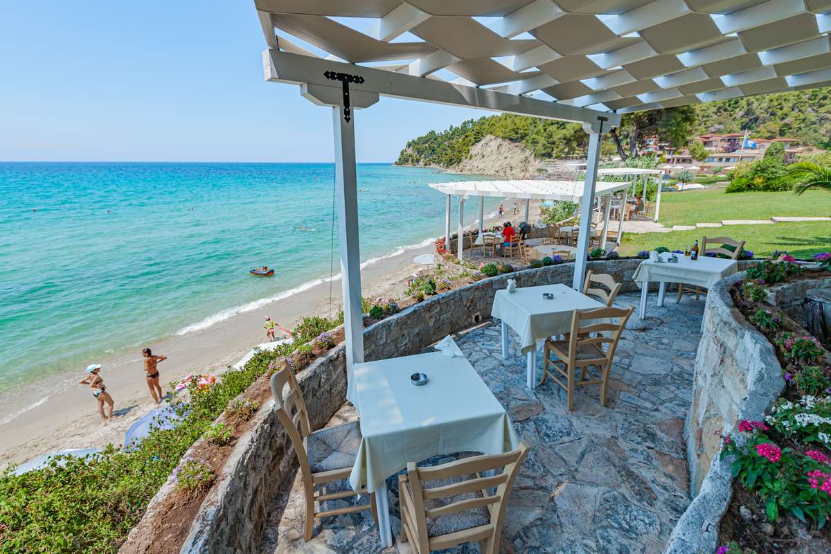 Hotel Elani Bay Resort - pored plaže.jpg