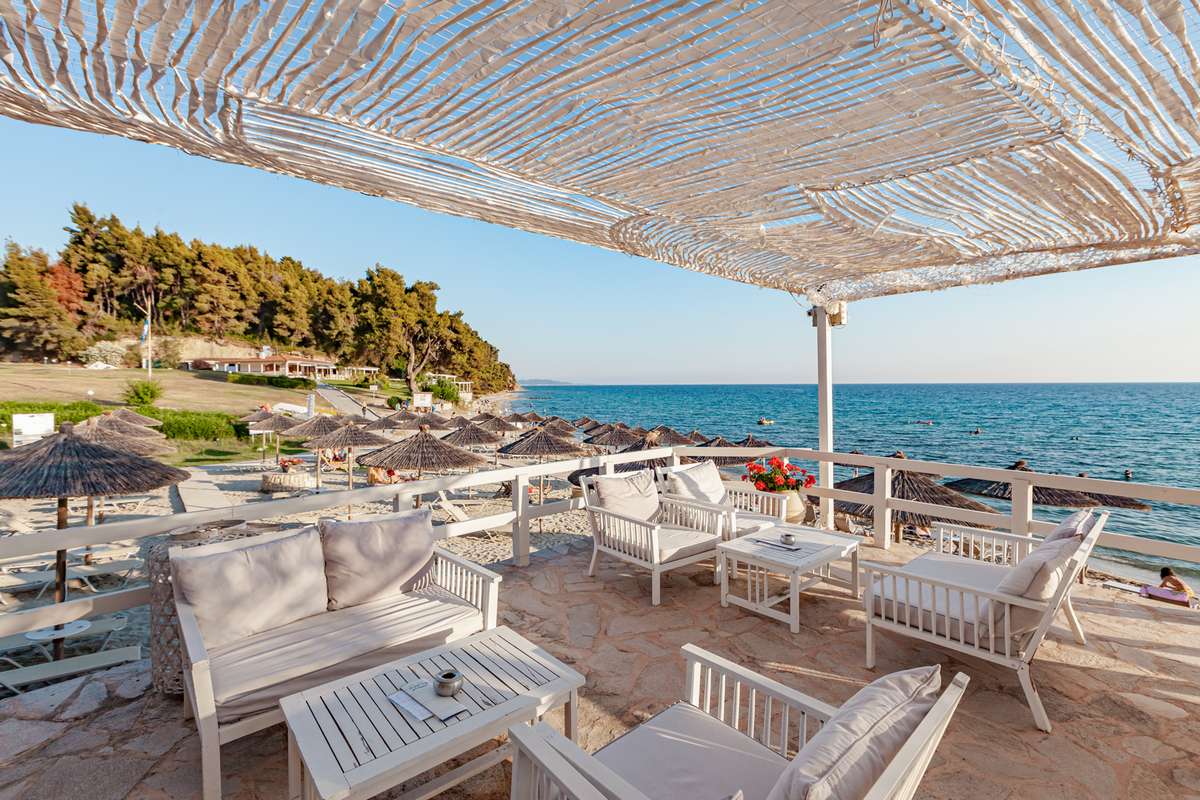 Hotel Elani Bay Resort - terasa danju.jpg