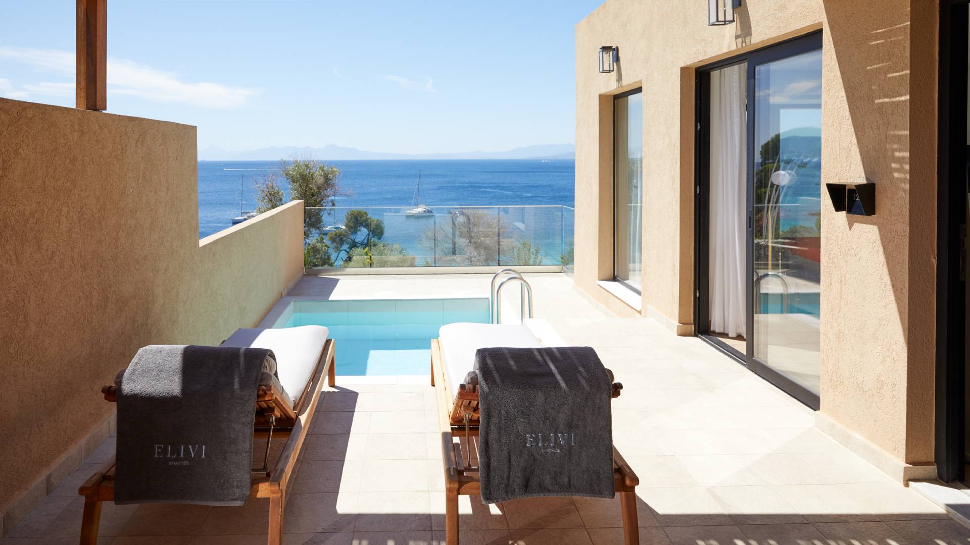 Hotel Elivi-Junior suite private pool grace rooms.jpg