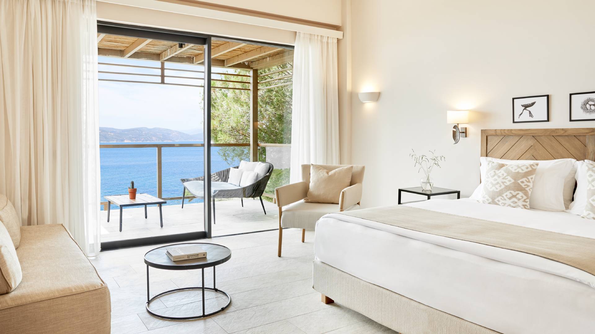 Hotel Elivi-Supreme deluxe infinity rooms.jpg