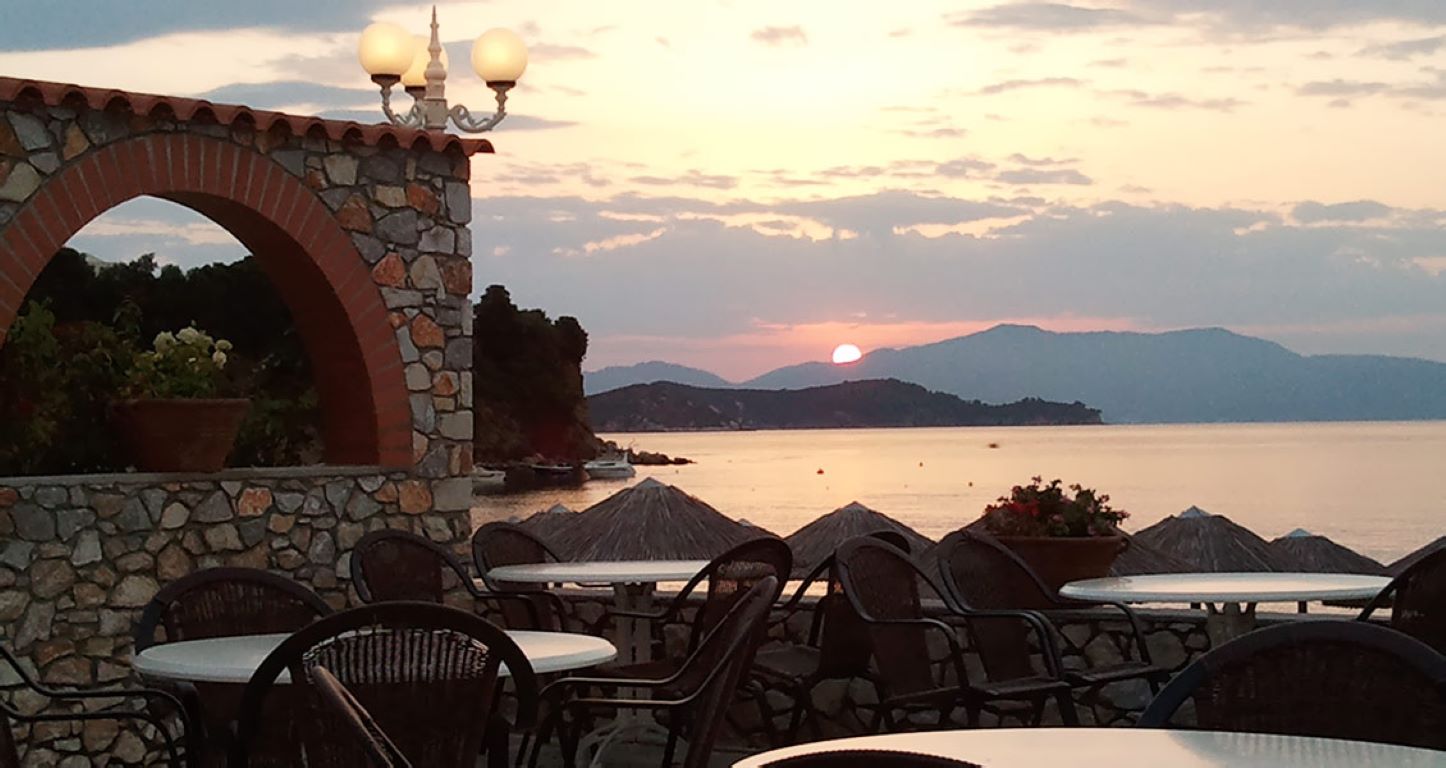 Esperides Beach-Zalazak sunca.jpg