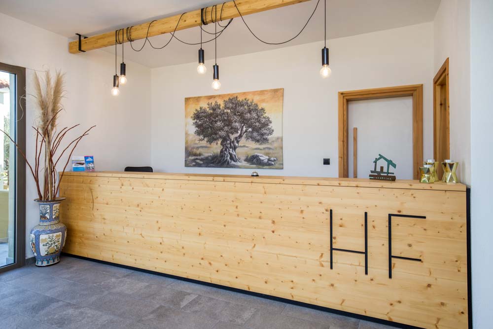 Filipos hotel - recepcija.jpg