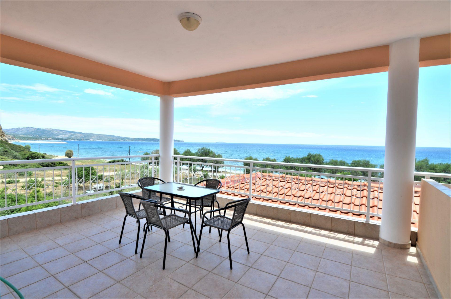 Grand Beach Hotel- balkon.jpg