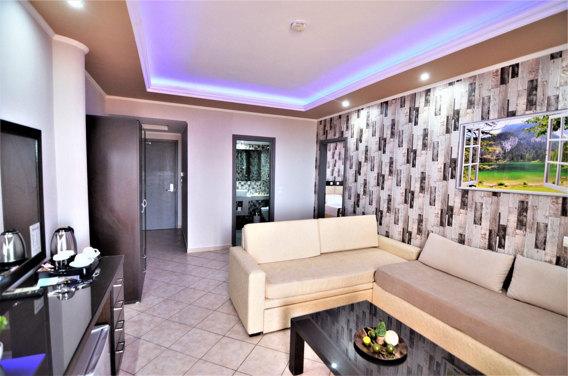 Grand Beach Hotel- dnevni boravak.jpg