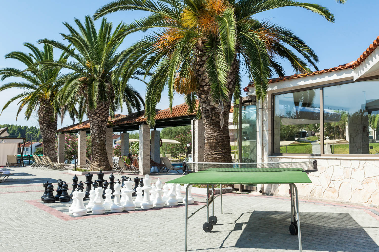 Iris Hotel Siviri-Stoni tenis.jpg