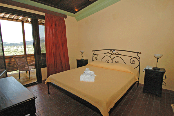 Kallisti Apart Hotel – francuski lezaj.jpg