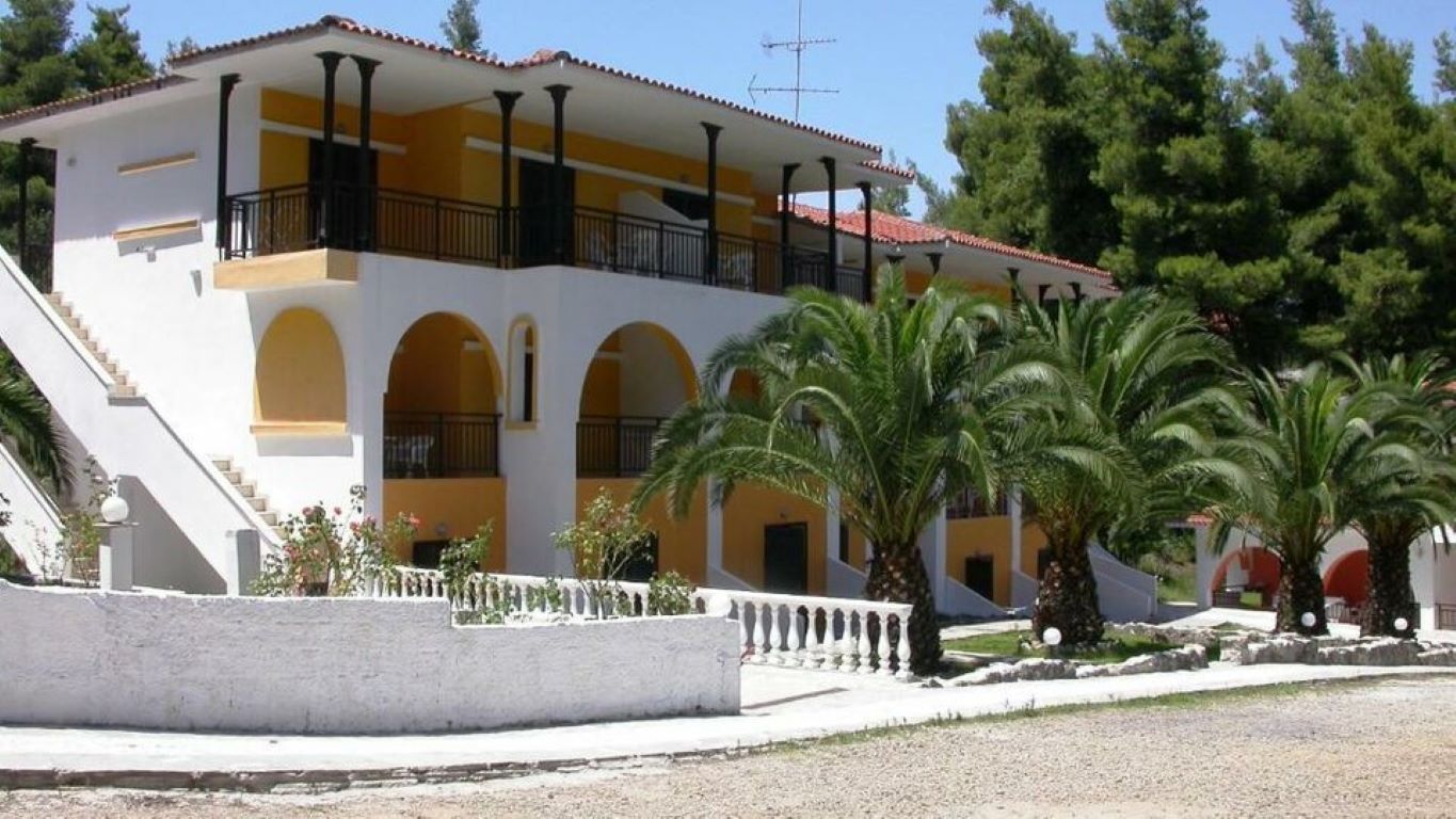Hotel Kassandra Bay-Zgrada hotela.jpg