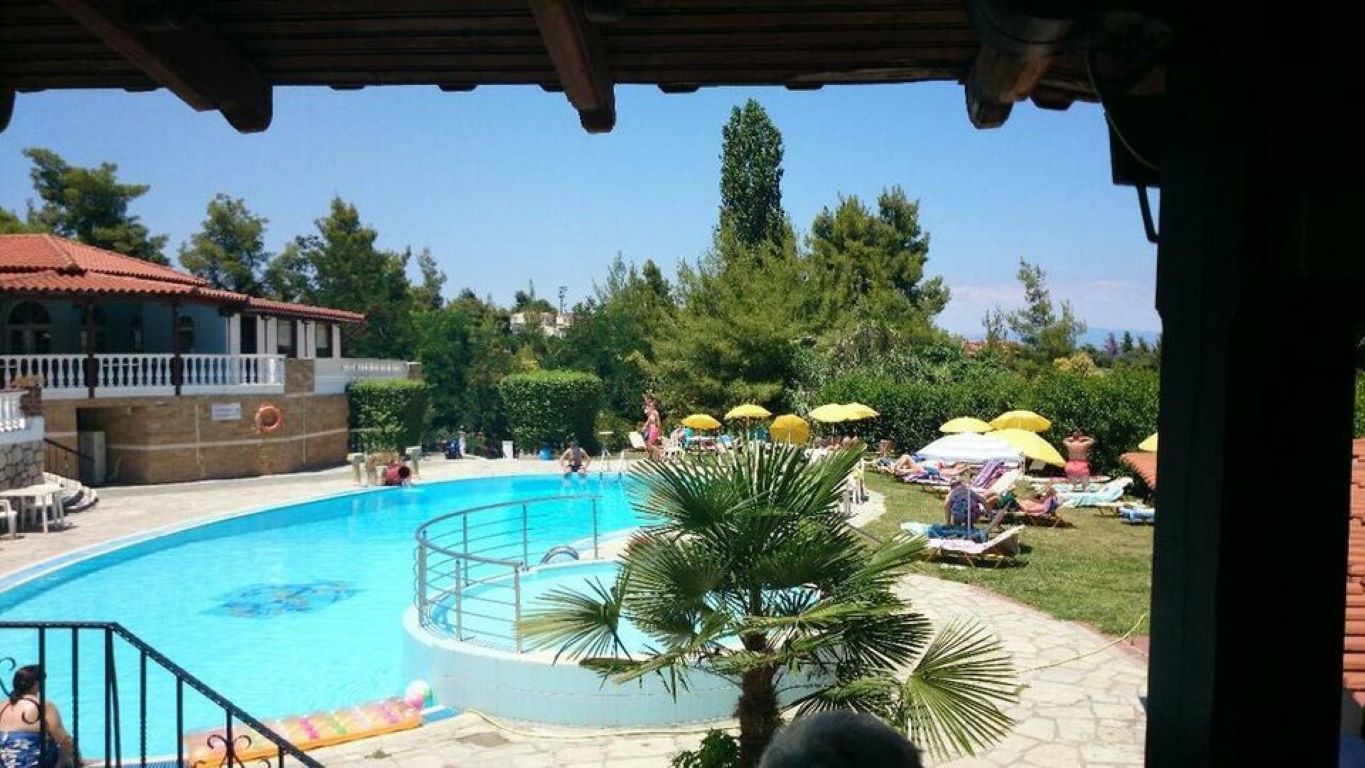 Kassandra Bay Hotel-Bazeni.jpg