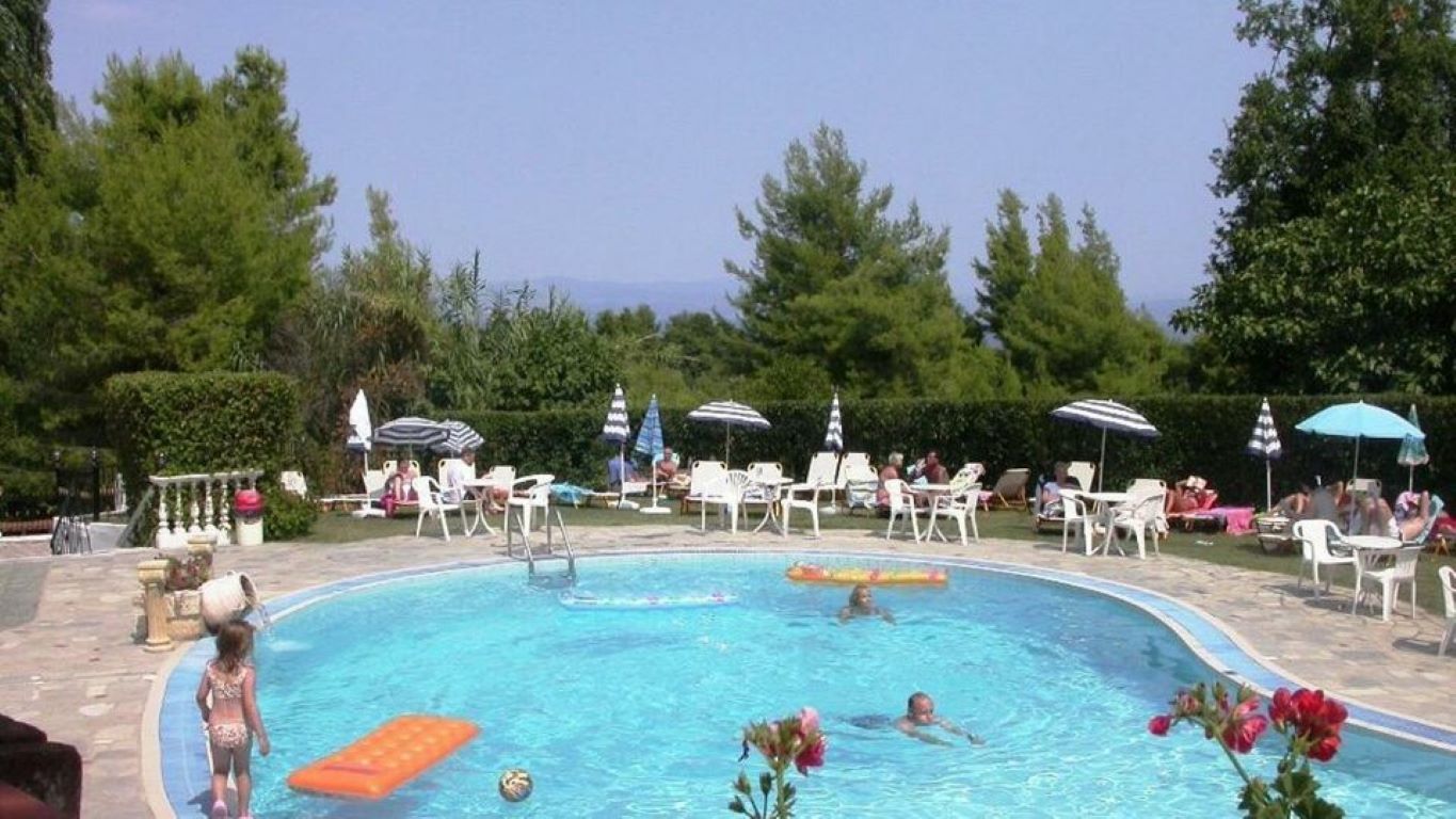 Kassandra Bay Hotel-Deciji bazen.jpg