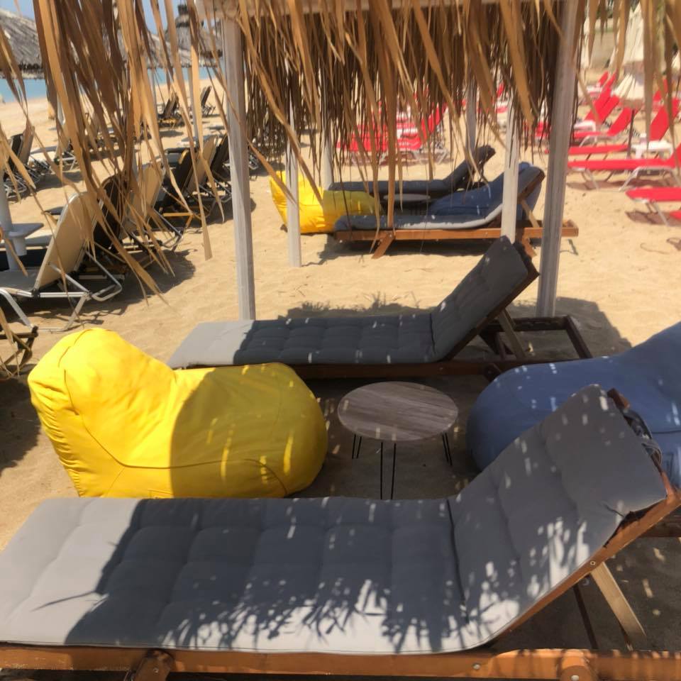 Hotel Achilleas sunbeds.jpg