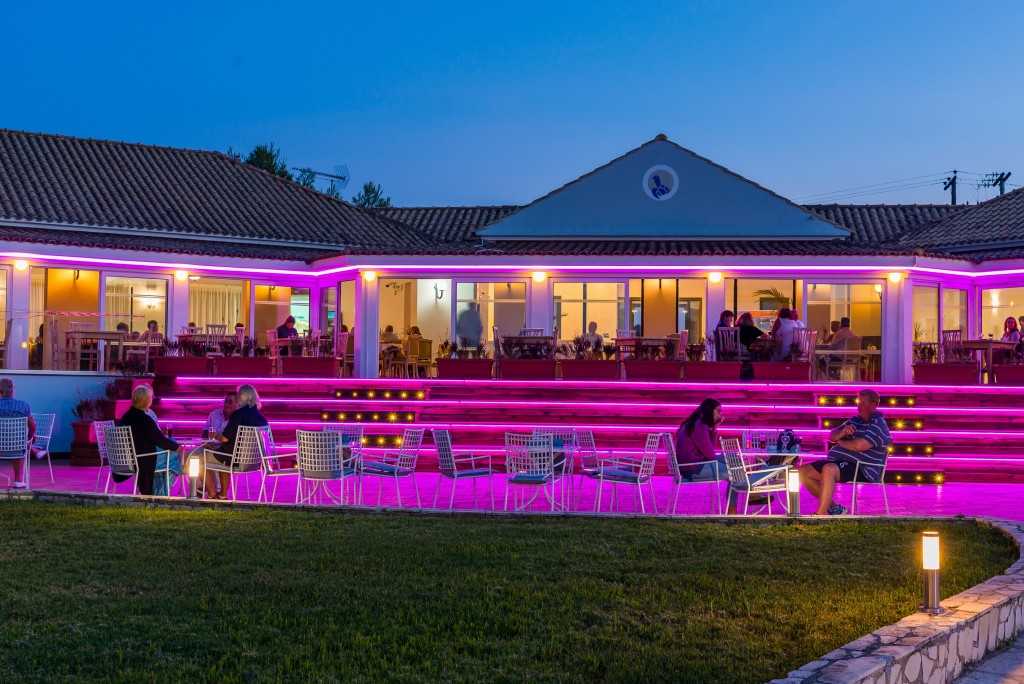 Keri Village _ SPA by Zante Plaza - basta nocu iz drugog ugla.jpg