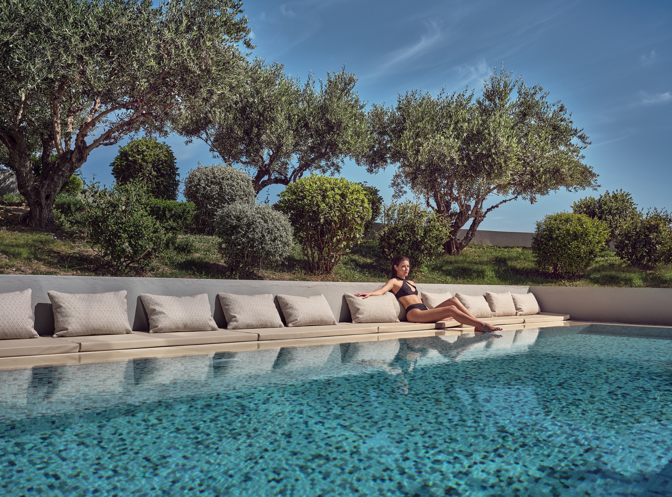 Lesante Blu Exclusive Beach Resort - uzivanje na bazenu.jpg