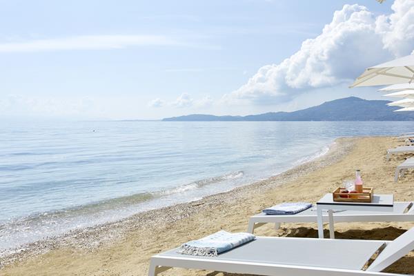 Marbella Nido Hotel - pogled sa privatne plaže.jpg