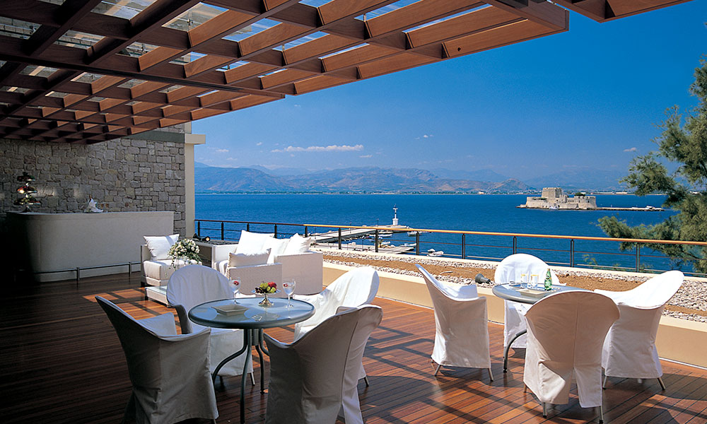 Hotel Amphitryon Circle veranda.jpg