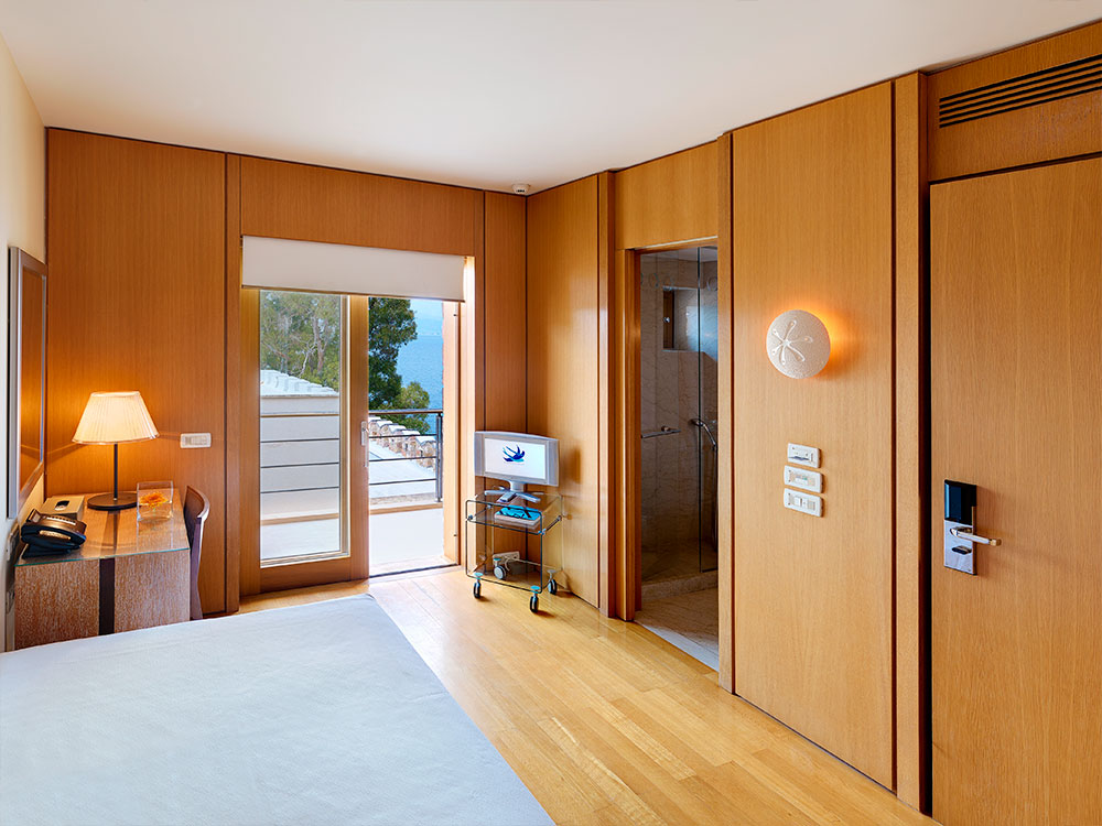 Hotel Amphitryon family room sea view.jpg
