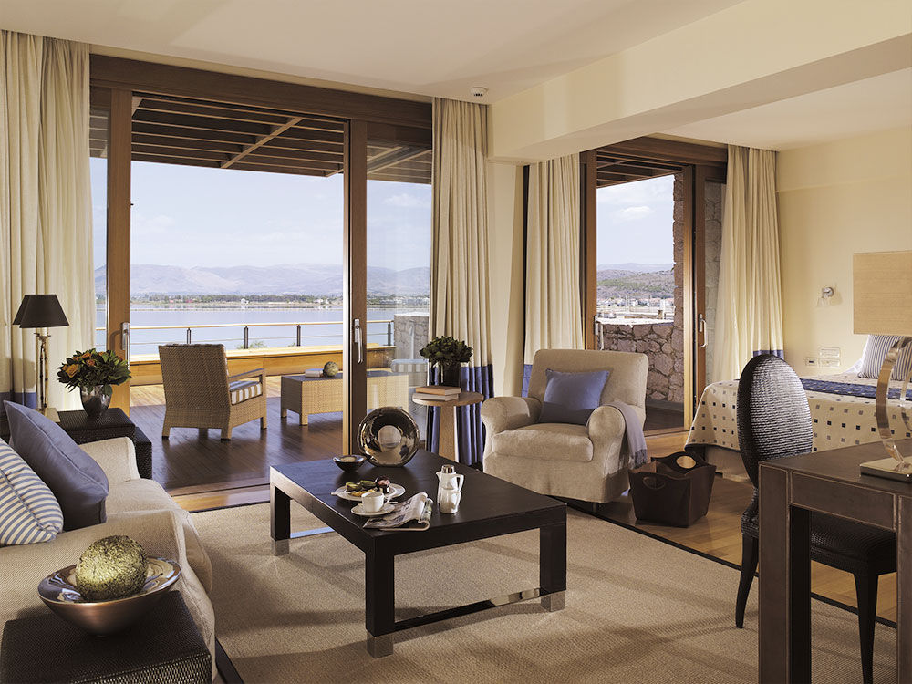 Hotel Amphitryon luxury suite sea view.jpg