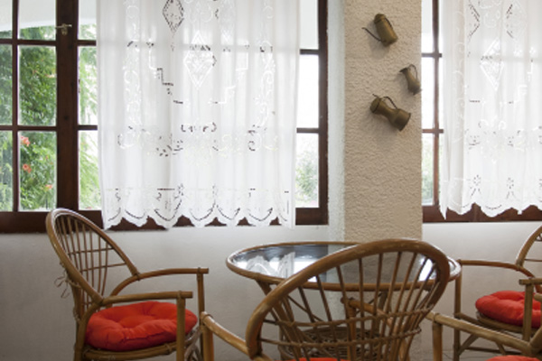 Mariva Bungalows - cafe.jpg