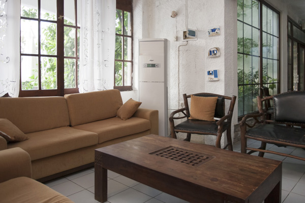 Mariva Bungalows - lobi.jpg