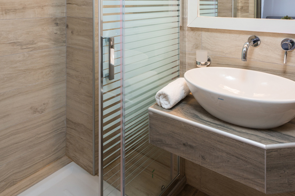 Mary_s luxury studios - kupatilo.jpg