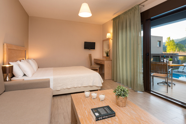 Mary_s residence suites - soba.jpg