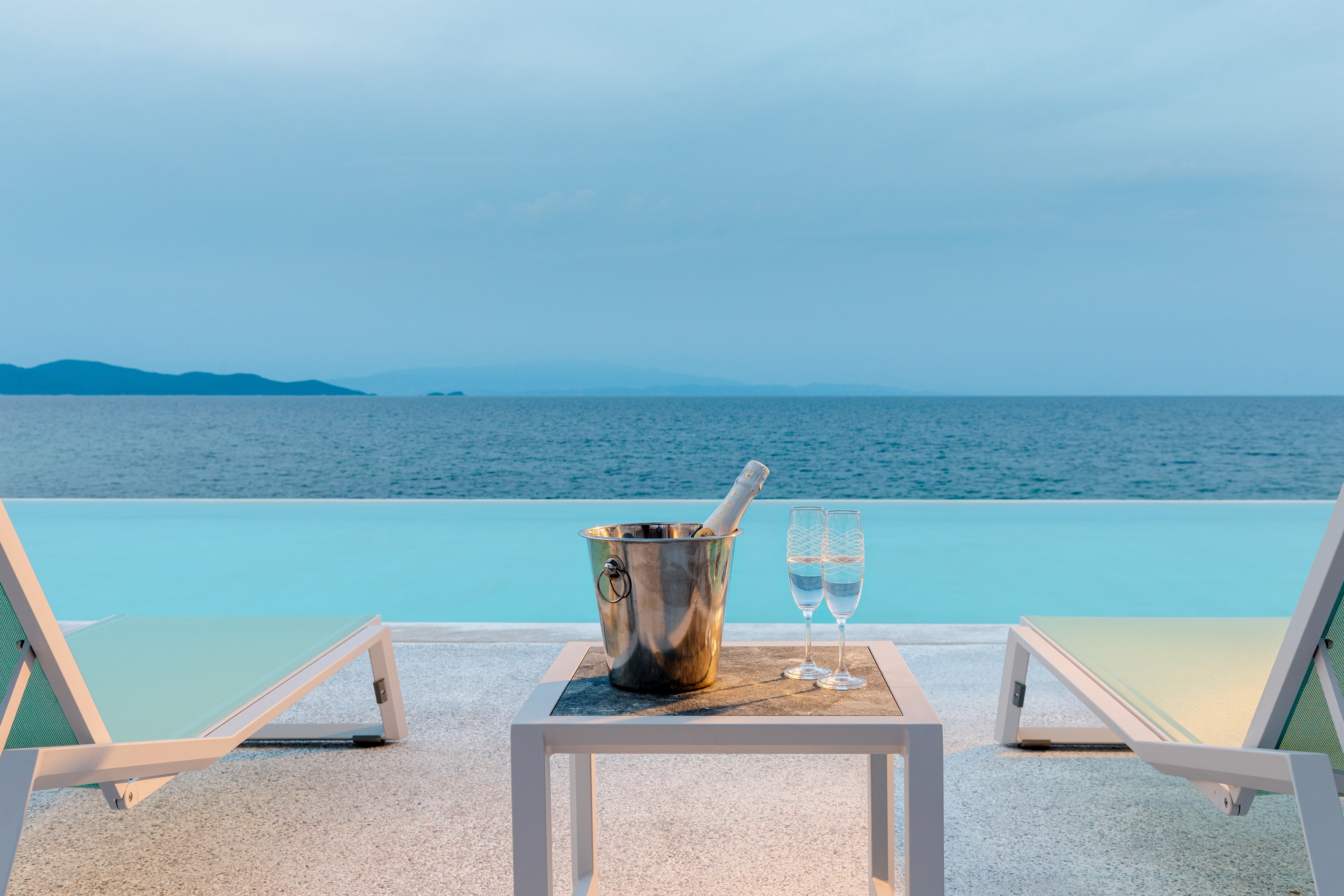 Hotel Mount Athos pool bar.jpg
