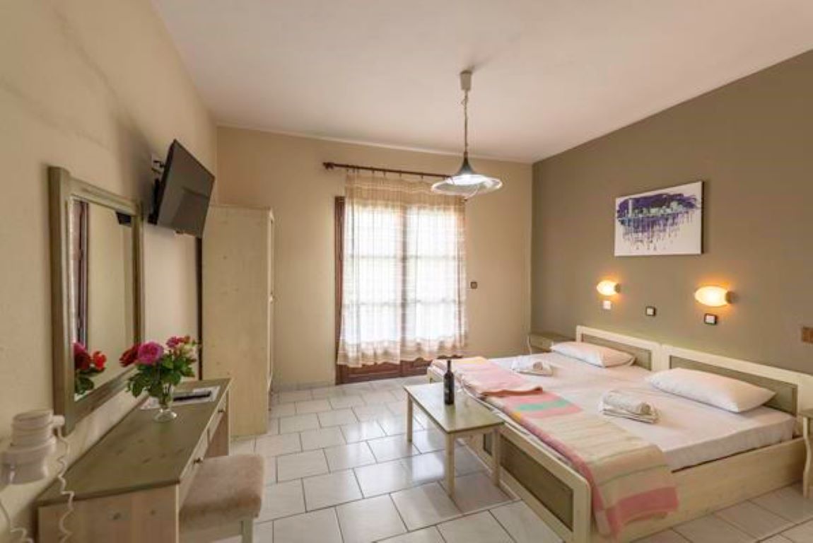 Natasa Hotel - Thassos soba.jpg