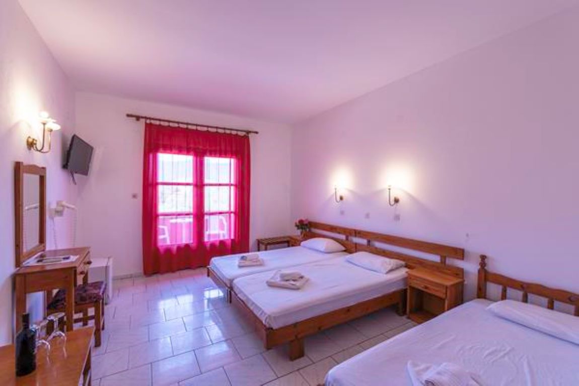 Natasa Hotel - Thassos standard.jpg
