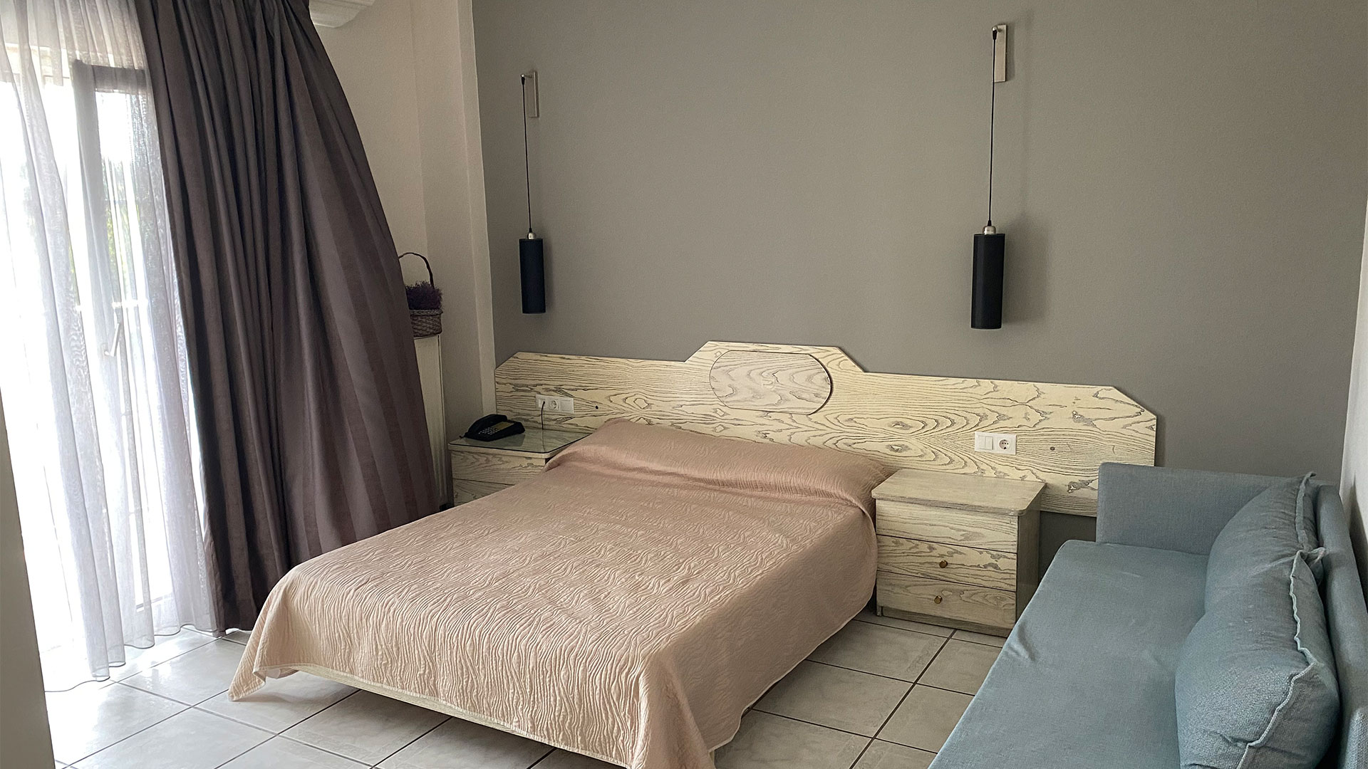 Hotel Anais double room 1.jpg