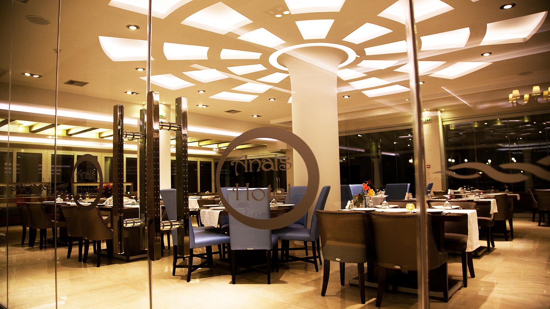 Hotel Anais main bar.jpg