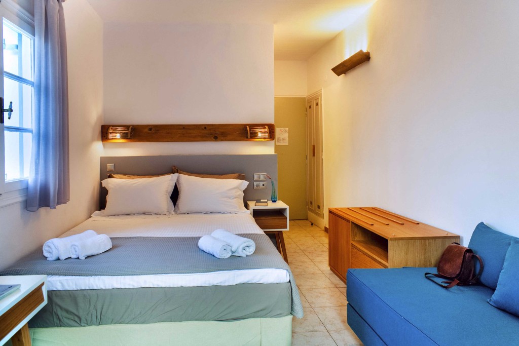 Nefeli Hotel -  bračni krevet.jpg