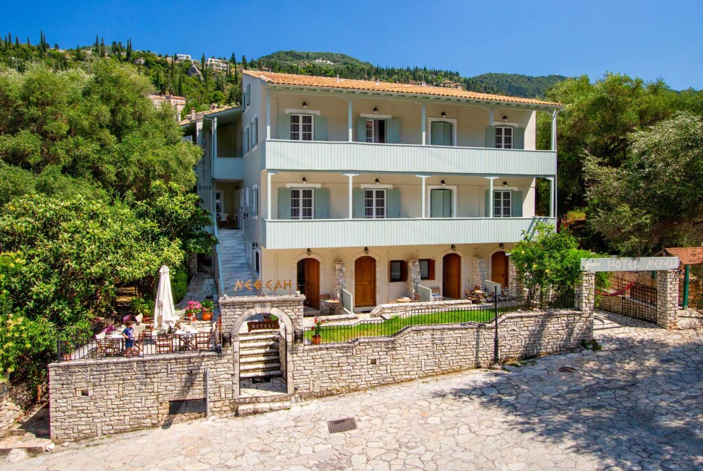 Nefeli hotel - izgled objekta.jpg