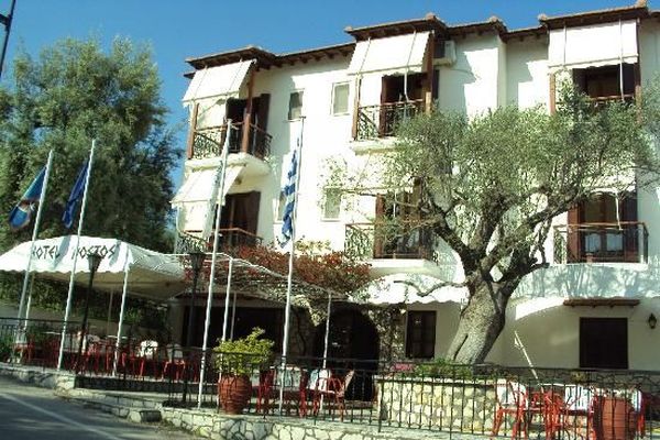 Nostos hotel - izgled spolja.jpg