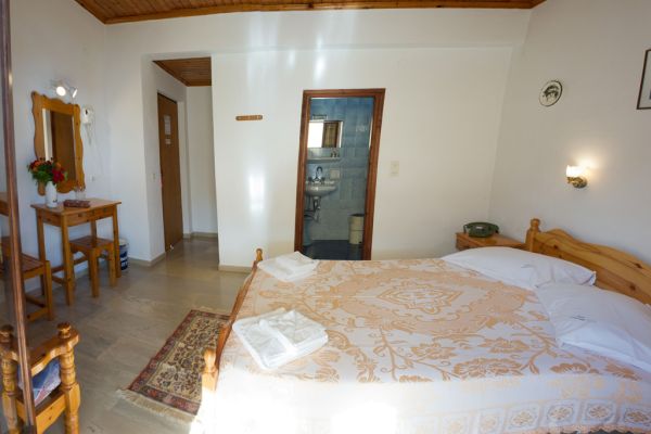 Nostos hotel - soba.jpg