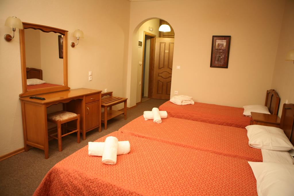 Hotel Anamar classic room.jpg