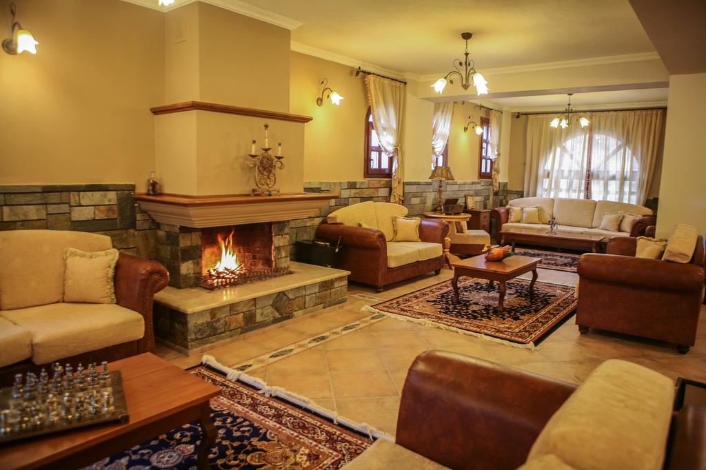 Hotel Anamar lobby with fireplace.jpg