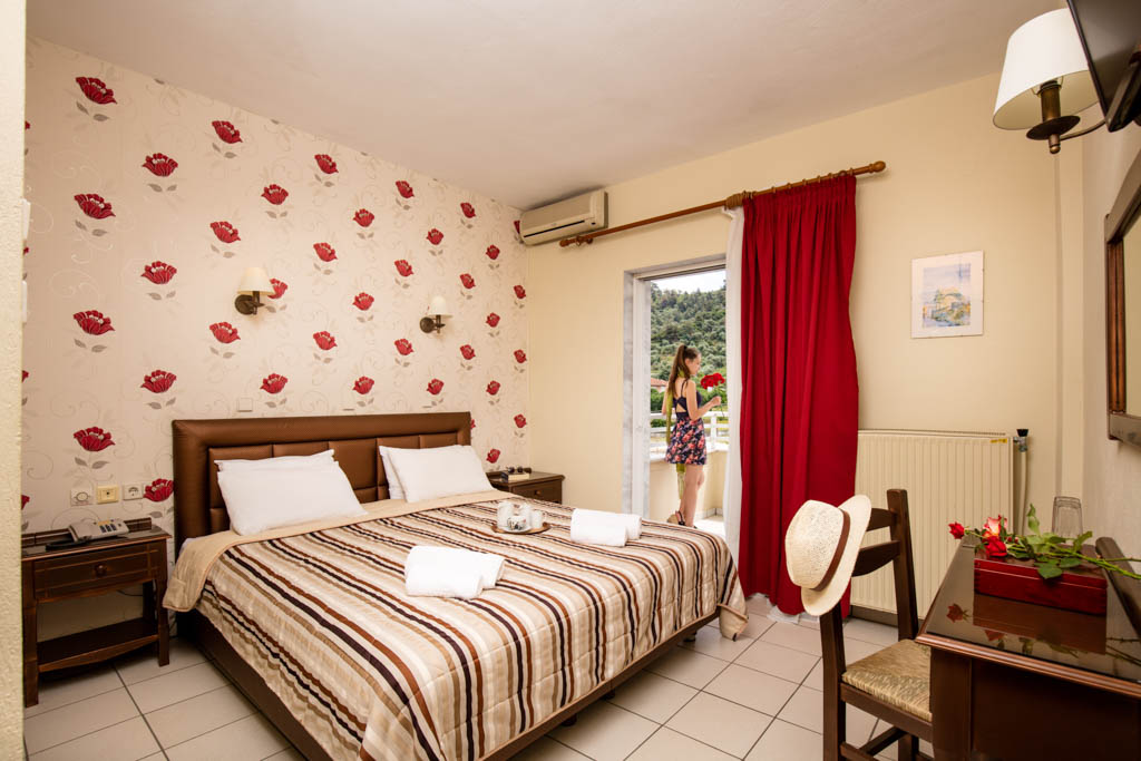 Philoxenia Inn - pogled na sobu.jpg