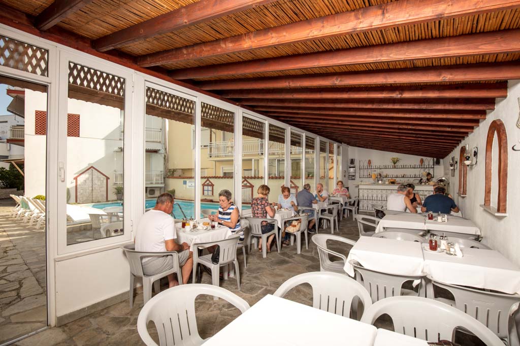 Philoxenia Inn hotel - restoran hotela.jpg