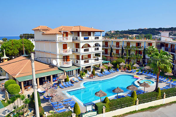 Plaza Pallas hotel - izgled spolja.jpg