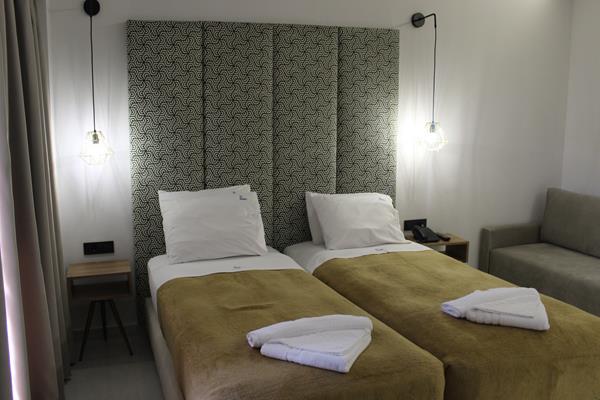 Plaza Pallas hotel - lezajevi.jpg