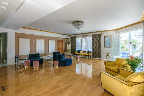 Plaza Pallas hotel - lobi.jpg