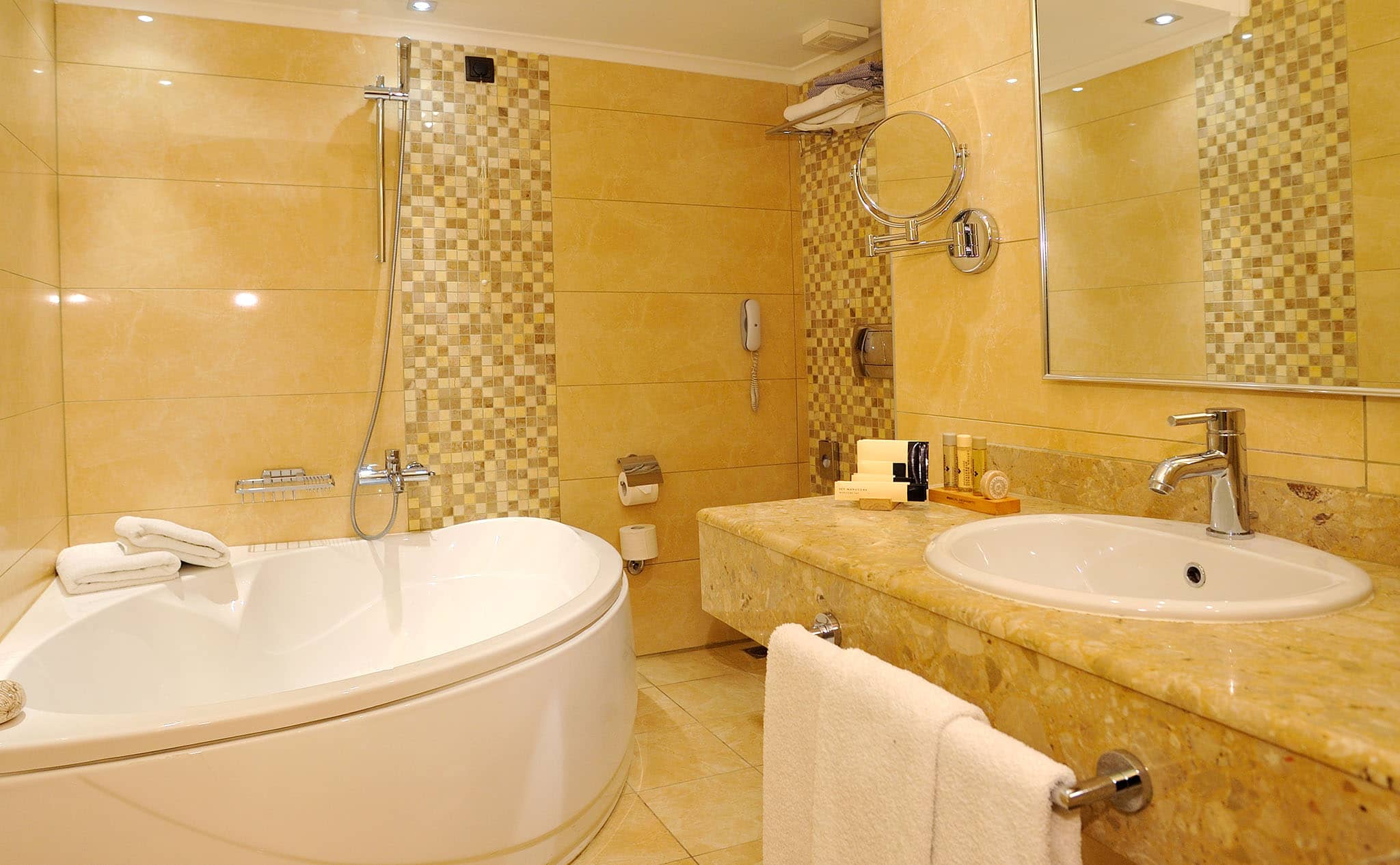 Hotel Anatolia bathroom 1.jpg