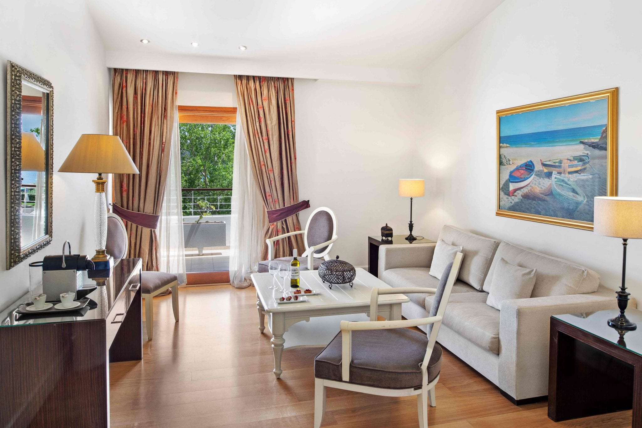 Princes resort Skiathos - pogled na sobu drugi ugao.jpg
