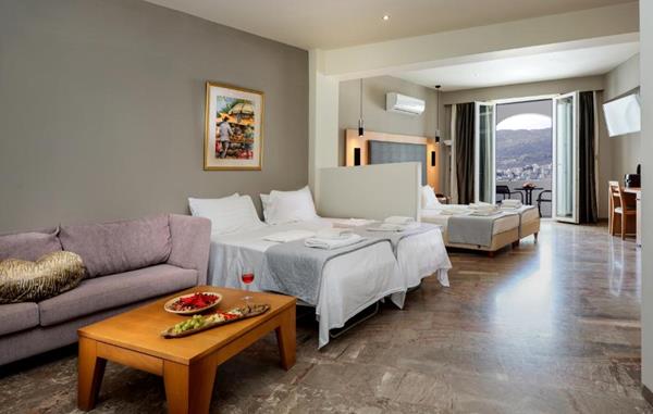 Punta Hotel - soba iz jos jednog ugla.jpg