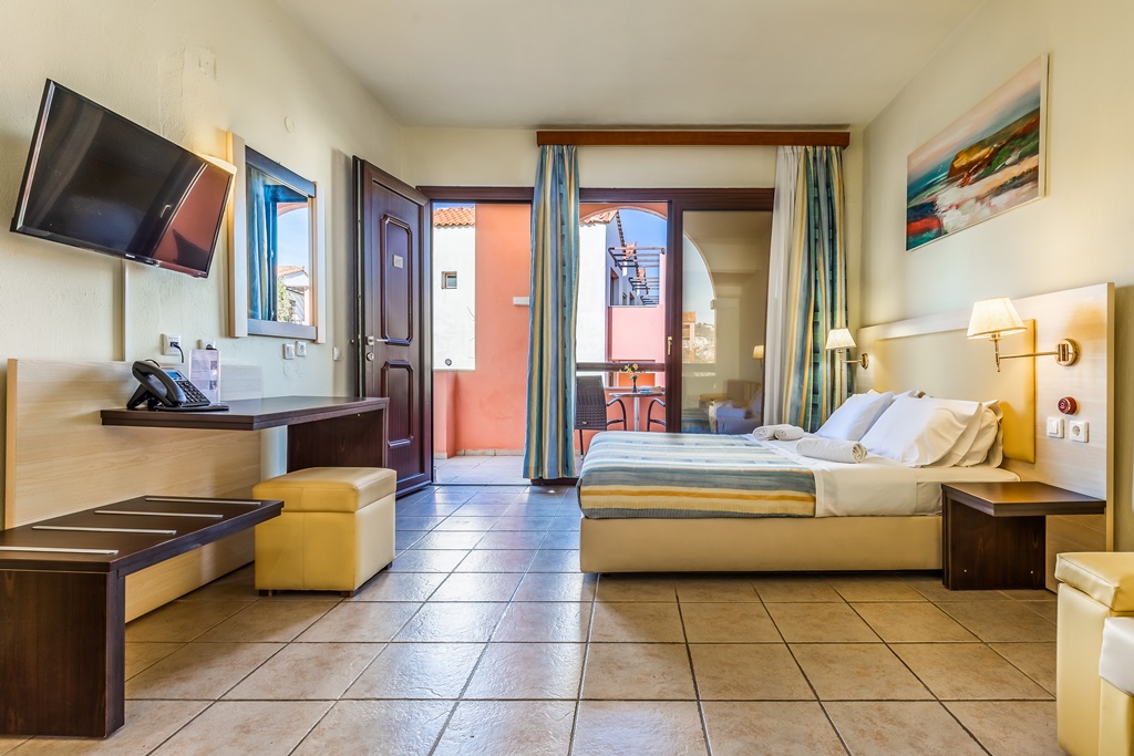Hotel Rigas - francuski lezaj drugi ugao.jpg