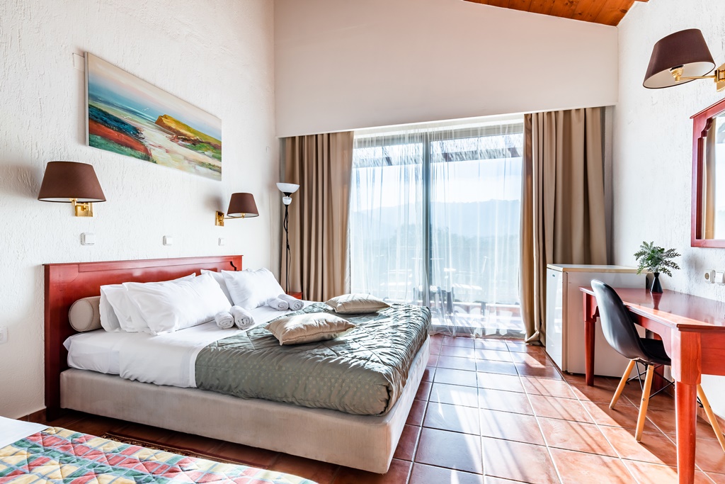 Hotel Rigas - francuski lezaj jos jedan ugao.jpg