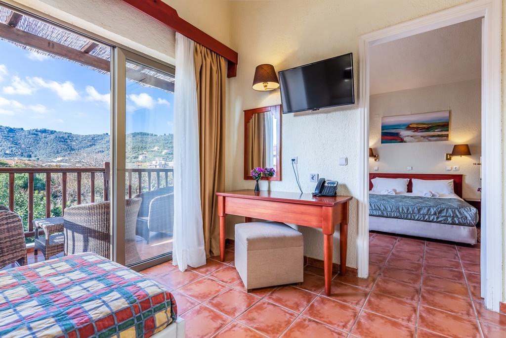 Hotel Rigas - pogled iz sobe.jpg